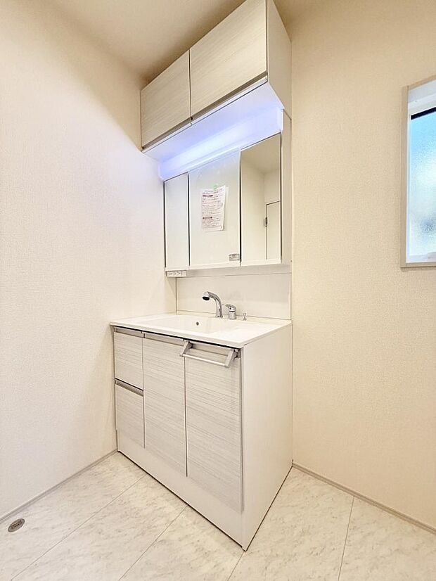 【洗面台・洗面所】■清潔感があり、気持ちよく使えます