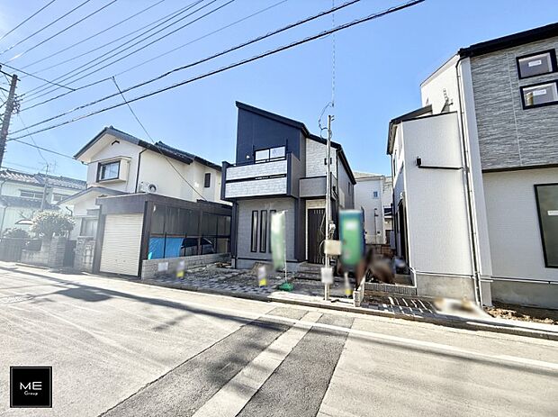 【現地外観写真】■暮らしを彩る充実した設備仕様が備わった住まい