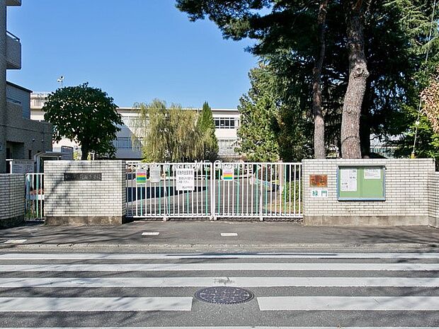東村山市立萩山小学校（約400m・徒歩5分）