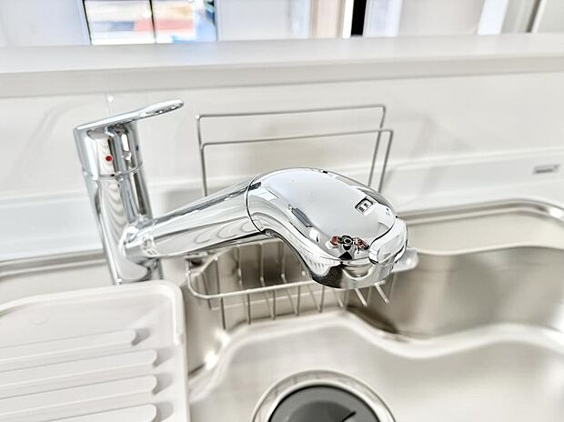 【浄水器】■清潔でおいしい水を手軽に供給してくれます