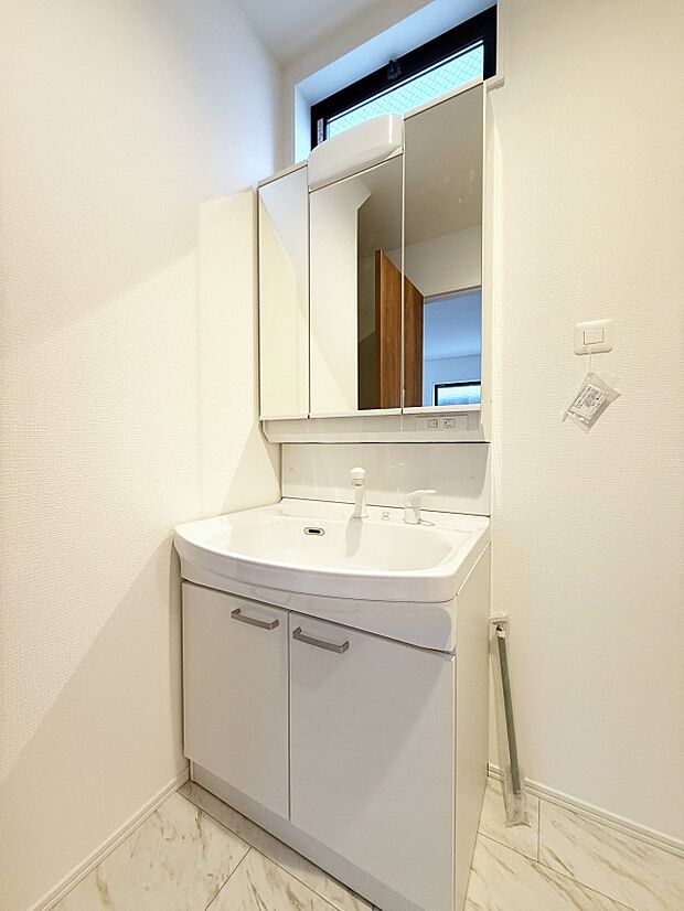 【洗面台・洗面所】■清潔感があり、気持ちよく使えます