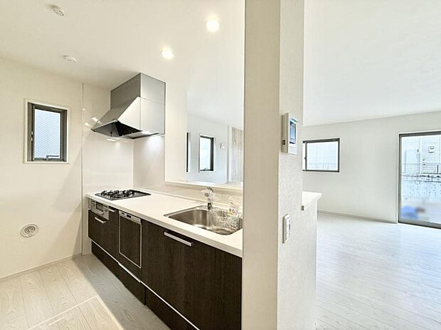 【ダイニングキッチン】■おしゃれで実用的、心ときめくキッチンデザイン