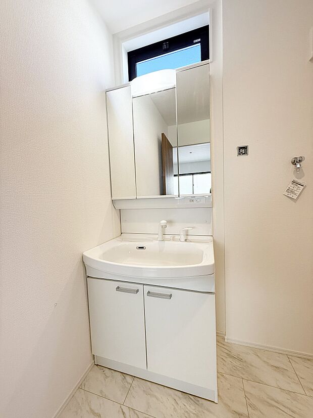 【洗面台・洗面所】■清潔感があり、気持ちよく使えます