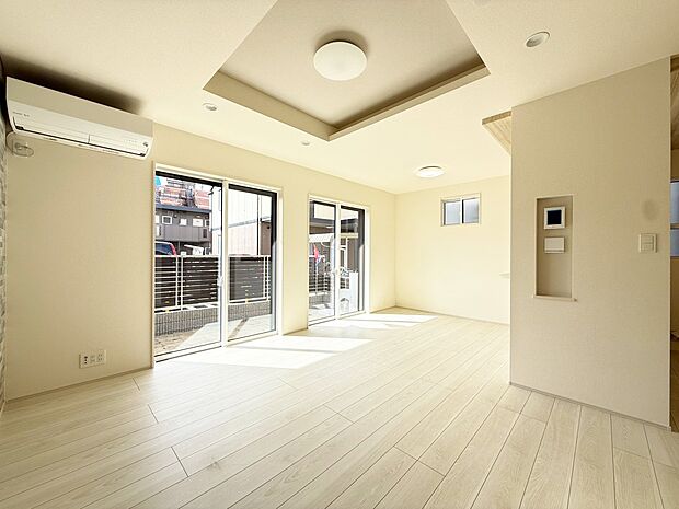 【リビング】■くつろぎと笑顔が集まる、心温まるリビング