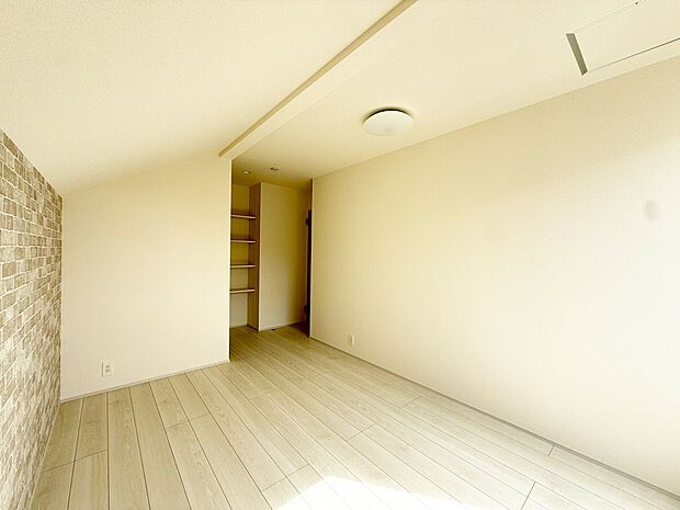 【リビング以外の居室】■シンプルで使いやすい空間がスッキリ感じられます