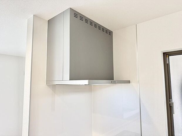 【モニタ付きインターフォン】■訪問者を確認できて安心感が増します