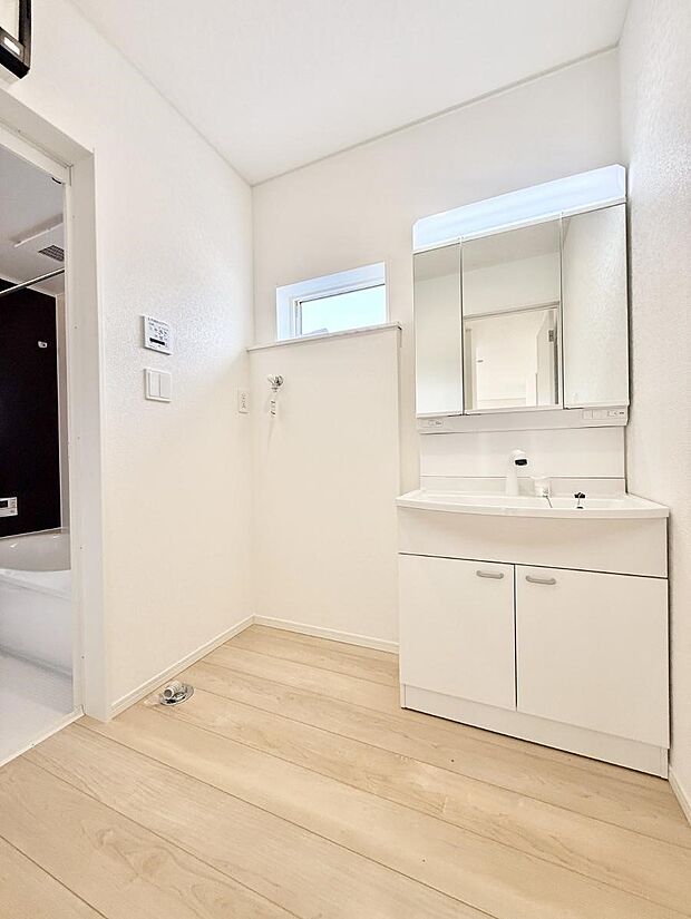 【洗面台・洗面所】■清潔感があり、気持ちよく使えます