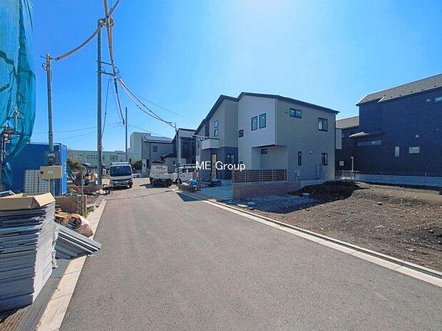 【前面道路含む現地写真】■この道を歩けば、毎日が少し特別になる