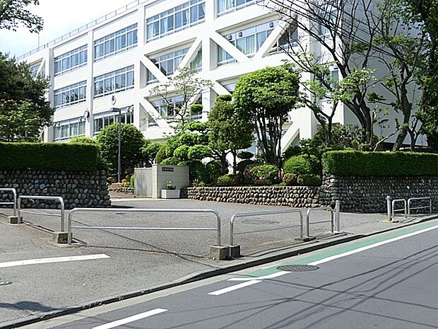 昭島市立拝島中学校（約400m・徒歩5分）