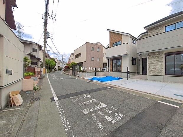 【前面道路含む現地写真】■この道を歩けば、毎日が少し特別になる
