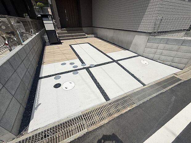 【駐車場】No.1 ■自宅にカースペースがあると助かります