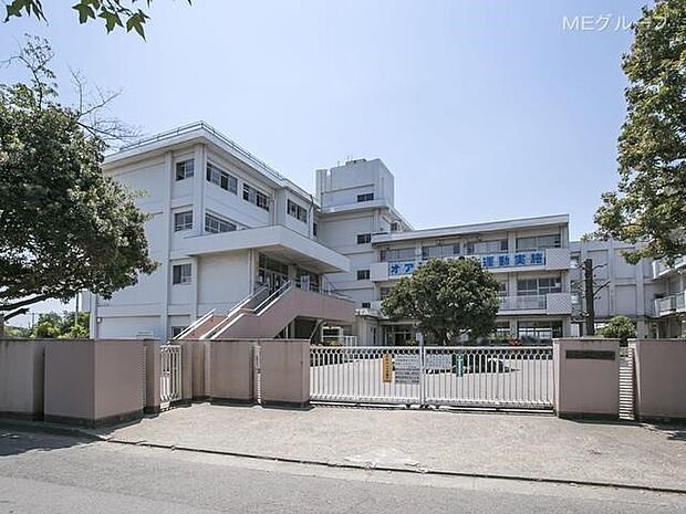 府中市立府中第八中学校(約359m・徒歩5分)