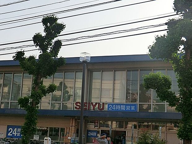 西友西国立店（約800m・徒歩10分）