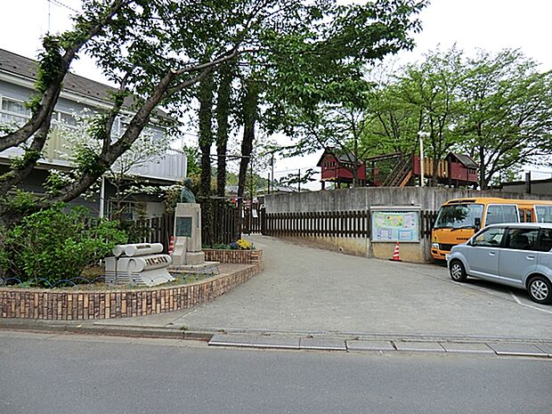 共励第二こども園（約700m・徒歩9分）