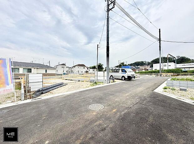 【前面道路含む現地写真】■この道を歩けば、毎日が少し特別になる