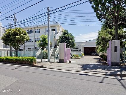 町田市立町田第三中学校 400m(5分)