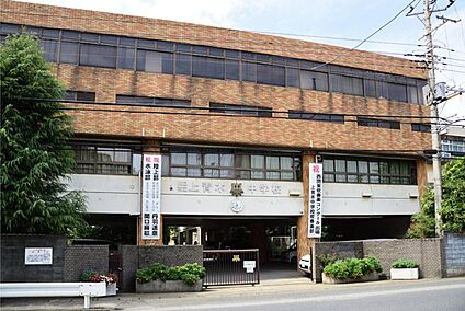 上青木中学校 860ｍ(徒歩11分)