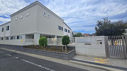 関町カトレヤ幼稚園 370ｍ(徒歩5分)