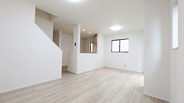 【施工例:リビング】現地、参考物件のご案内が可能!お気軽にお問い合わせください!