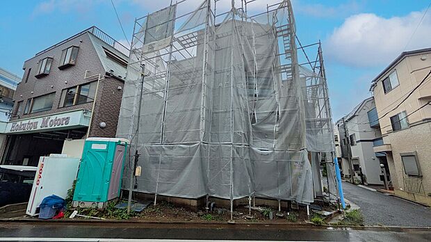 【現況：2026年9月撮影】徒歩10分圏内に小学校や中学校などの教育施設、スーパーやコンビニなどの商業施設が揃う子育てにも適した住環境！