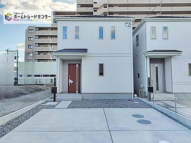 Ｃ号棟
並列２台駐車可能♪
完成しておりますので、室内ご内覧いただけます♪ご不明点等、スタッフがしっかりと説明させていただきます！お気軽にお問い合わせください♪