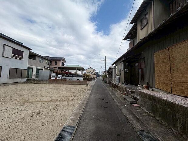 大切なご家族が集まるからこそLDKはこだわりたい!休日はおひさまの光をたっぷりと取りこめるリビングでゆったりと過ごしませんか?