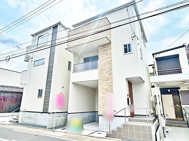 弊社では現地販売会を行っておりません。現地ご見学の際はお気軽にお問い合わせ下さい☆