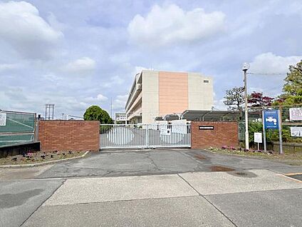 あま市立甚目寺南中学校 1822m(徒歩23分)