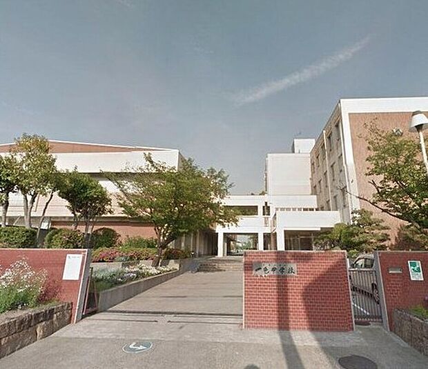 名古屋市立一色中学校(約350m)