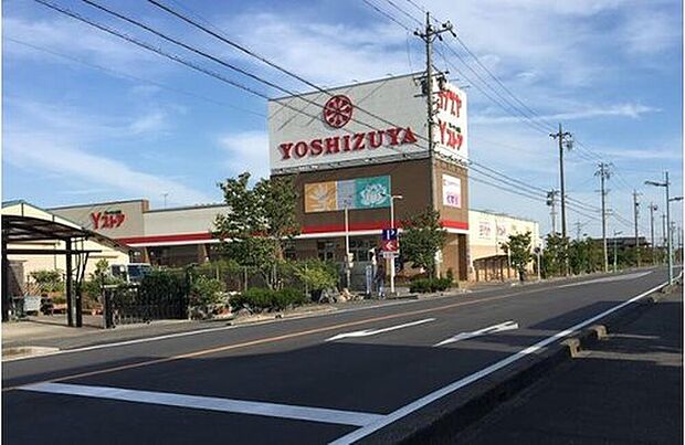 ヨシヅヤ愛西勝幡店（約1,811m）