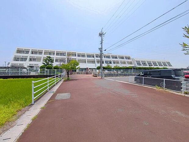 弥富市立弥富北中学校（約1,250m）