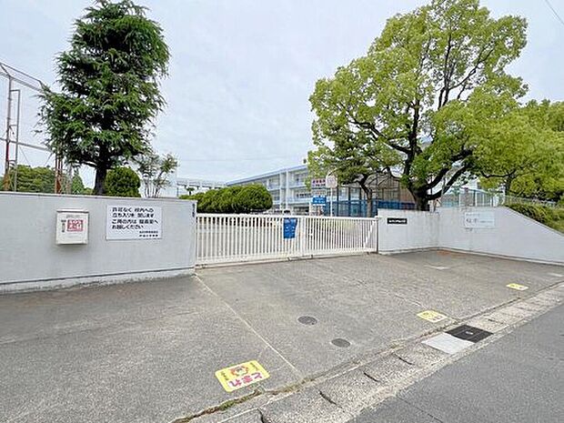 あま市立伊福小学校(約800m)