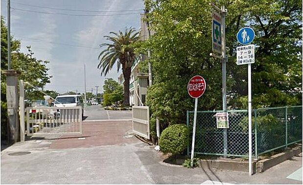 岩倉市立岩倉北小学校(約418m)