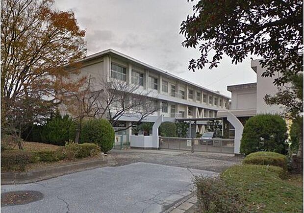 津島市立天王中学校（約750m）