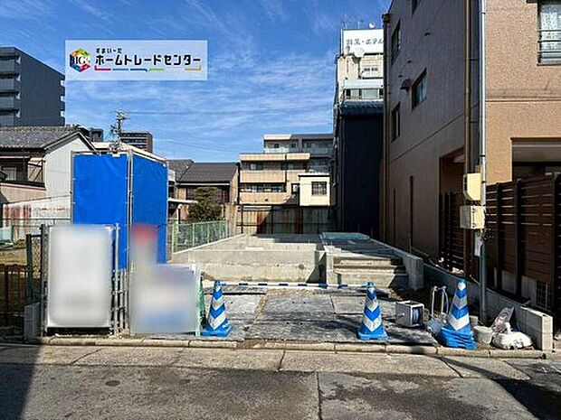 【現地外観写真】全1邸☆
完成に向けて現在建築工事中です☆土日・平日を問わず毎日モデルハウスにて物件説明会を開催中☆