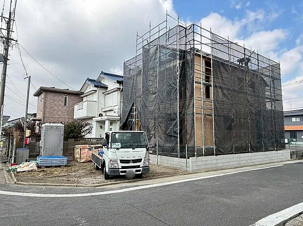 【 現地外観写真】建築中のためモデルハウスで構造説明会を開催しております☆設備や構造などご説明いたします!お気軽にお問い合わせください♪