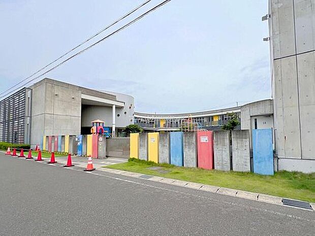 北名古屋市立久地野保育園(約1,088m)