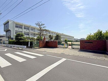 北名古屋市立鴨田小学校 1070ｍ(徒歩14分)