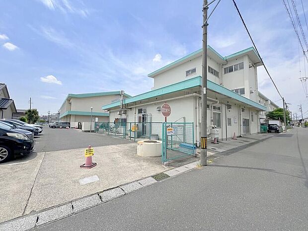 大治町立大治小学校（約600m）
