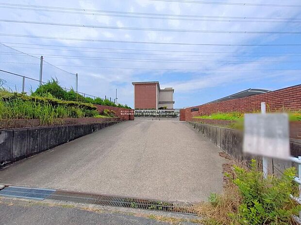 蟹江町立蟹江北中学校（約1,360m）