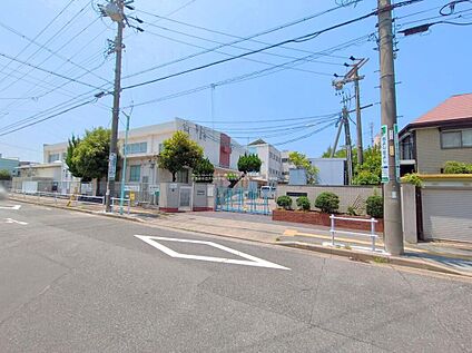名古屋市立大手小学校 331m(徒歩5分)