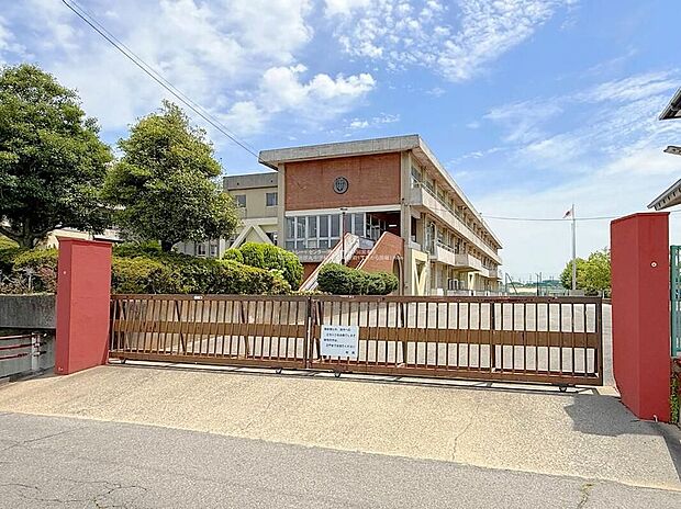 稲沢市立治郎丸中学校(約2,400m)