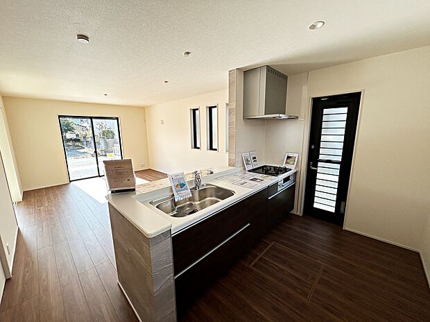 【1号棟キッチン】