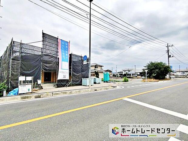 今から見たい!大歓迎です♪ お気軽にホームトレードセンターまでお問い合わせください。 閑静な街並みの分譲地を是非現地にてご覧ください。 近隣の物件も併せてご紹介することも可能です。