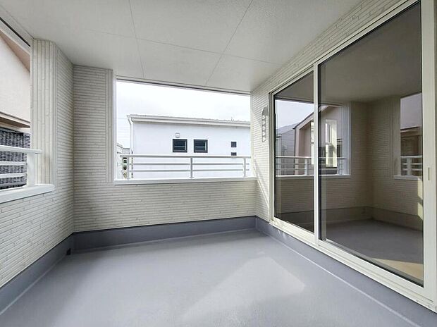 【バルコニー】【2号棟】インナーバルコニーです。