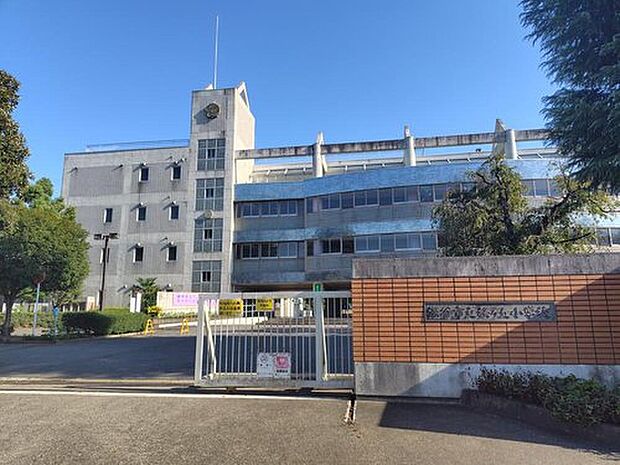 深谷市立桜ケ丘小学校(約160m)
