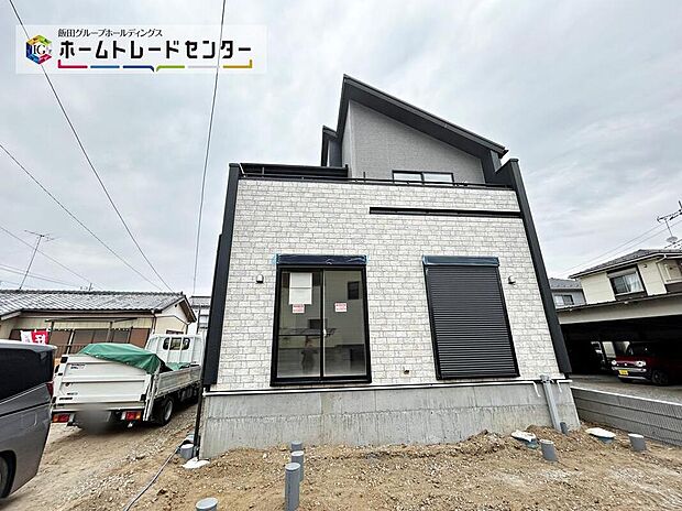 【現地外観写真】ご予約をいただければ、平日や夜間でもご案内は可能です。お仕事の形態が多様化しておりますので、決まったお時間では中々身動きが取れないお客様も多いかと思います。お気軽にお申し出ください!