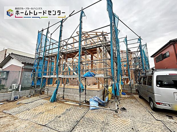 【現地外観写真】ご予約をいただければ、もちろん平日や夜間でもご案内は可能です。お仕事の形態が多様化しておりますので、決まったお時間では中々身動きが取れないお客様も多いかと思います。お気軽にお申し出ください。