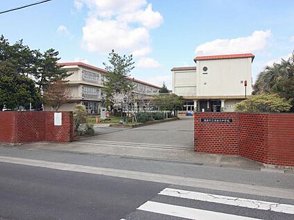 鴻巣市立鴻巣北中学校 400m(徒歩5分)