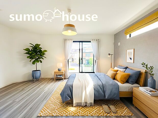 白を基調としたクロスが清潔感を演出し、明るく開放感あふれる心安らぐ居住空間です。各居室に十分な広さと窓からの自然光が確保されており、快適なプライベート空間です。(家具等はCGです)